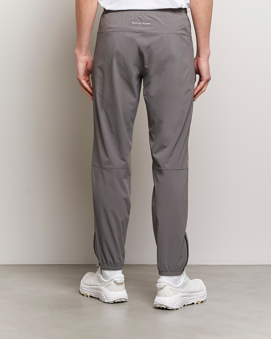 Hombres | Pantalones | District Vision | Lightweight DWR Track Pants Charcoal
