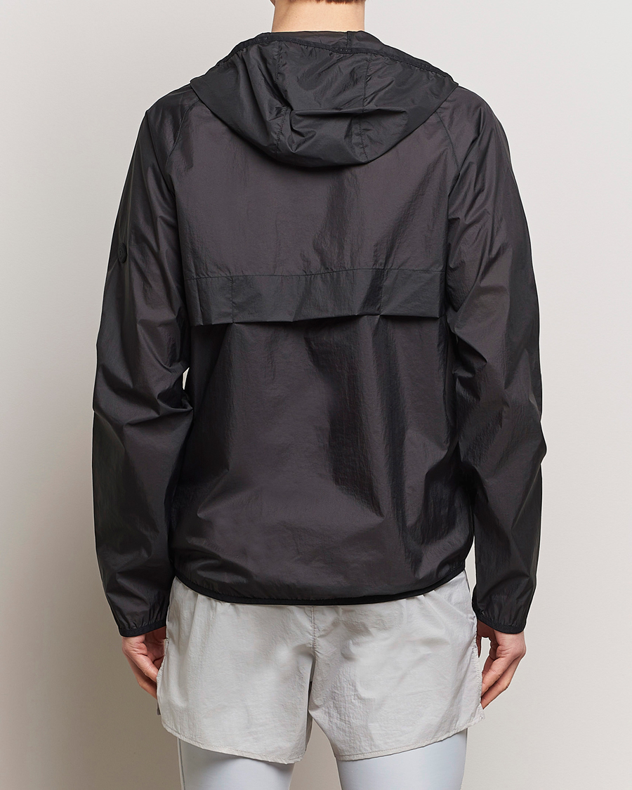 Hombres | Abrigos y chaquetas | District Vision | Ultralight Packable DWR Wind Jacket Black