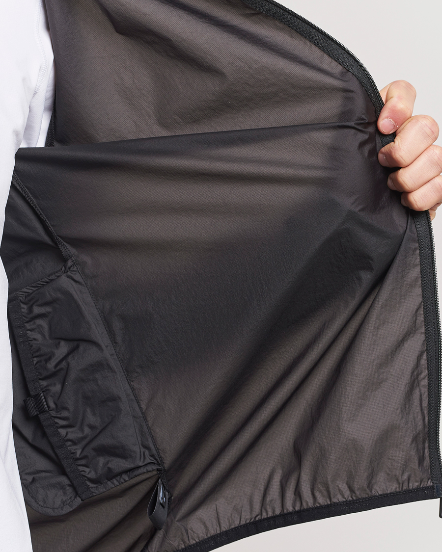 Hombres | Abrigos y chaquetas | District Vision | Ultralight Packable DWR Wind Jacket Black