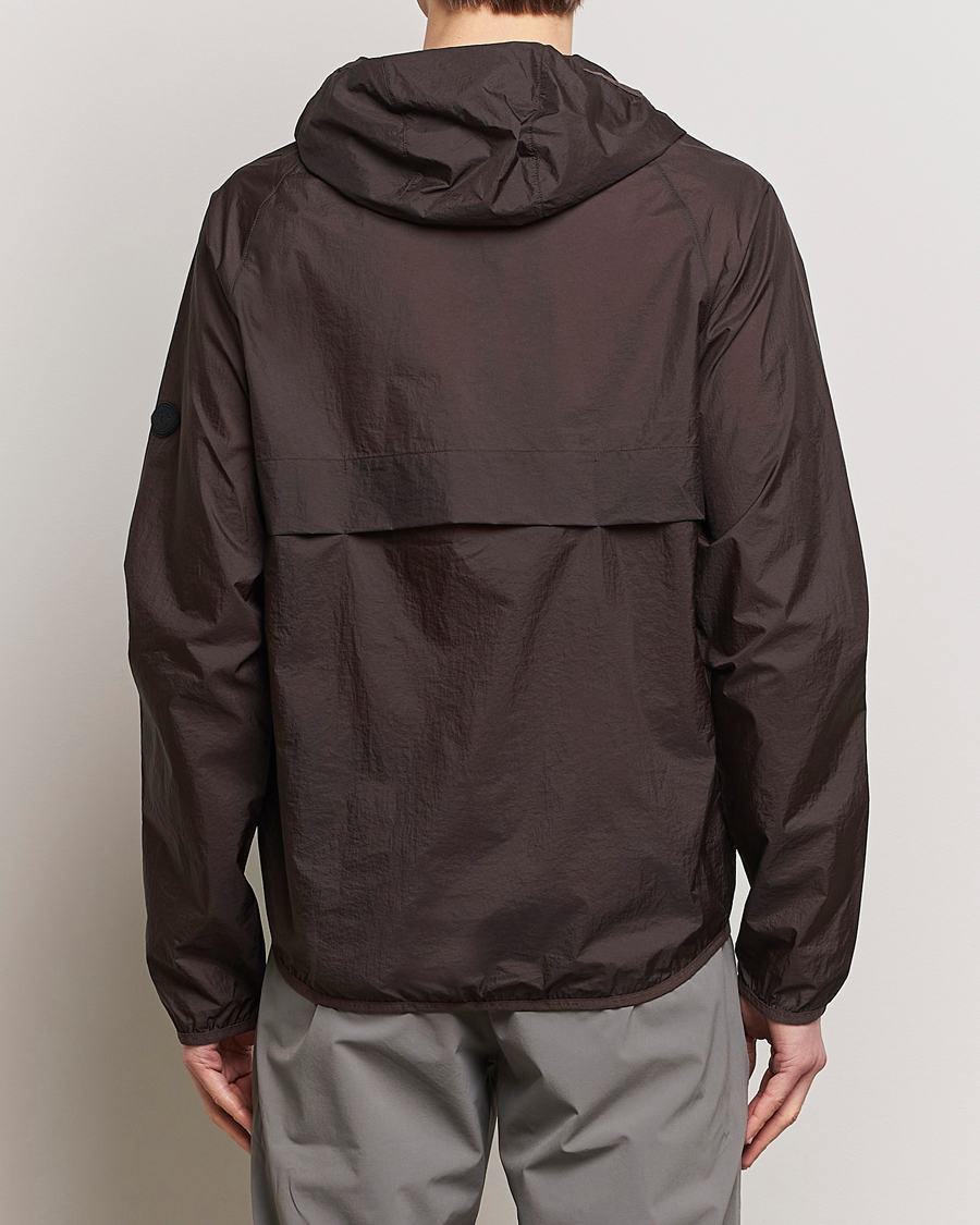 Hombres | Abrigos y chaquetas | District Vision | Ultralight Packable DWR Wind Jacket Cacao