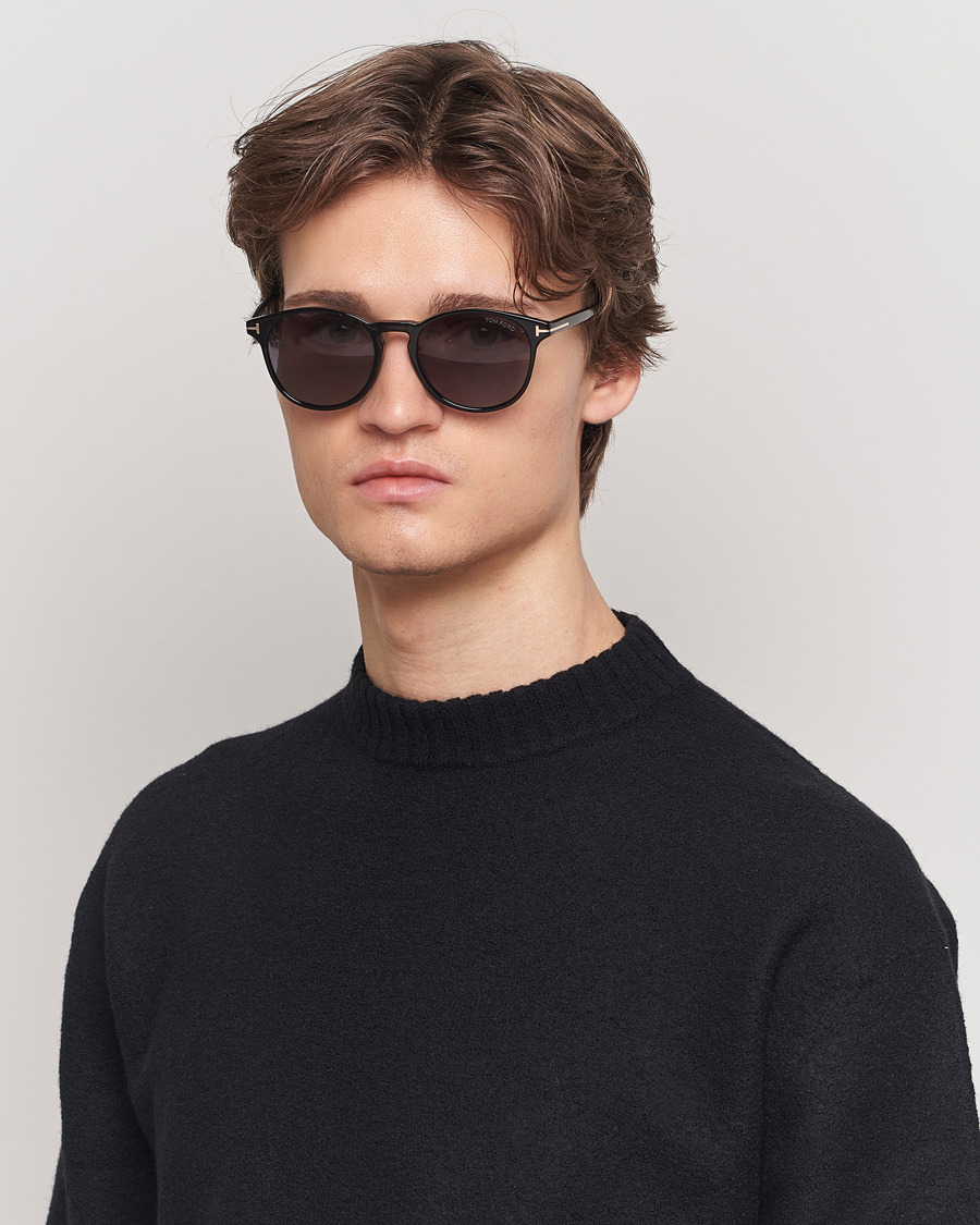 Hombres | Gafas de sol | Tom Ford | Lewis FT1097 Sunglasses Black/Smoke