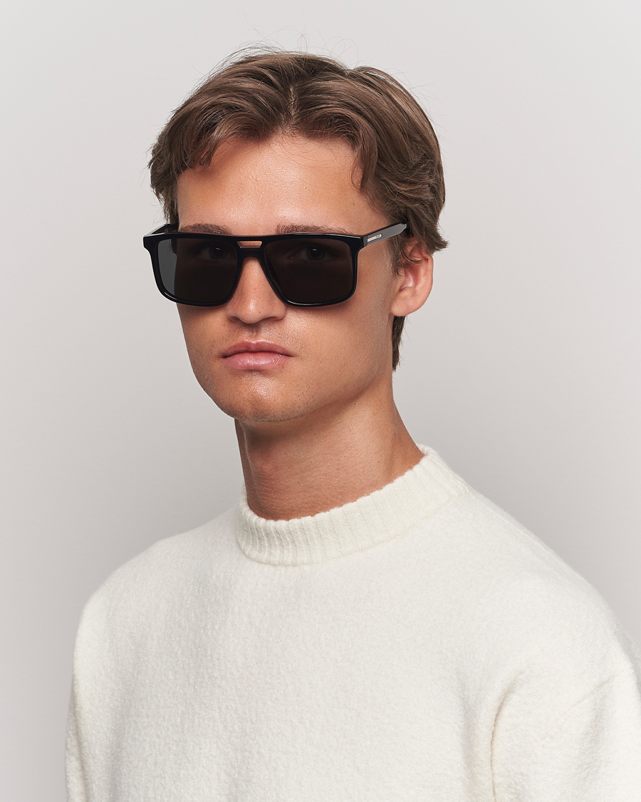 Hombres |  | Prada Eyewear | Prada 0PR A22S Sunglasses Black