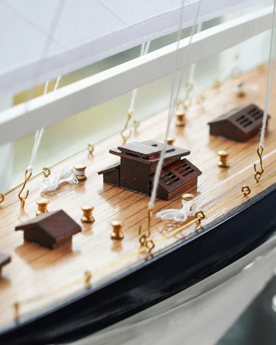 Hombres | Authentic Models J-Yacht Rainbow 1934 Black/White | Authentic Models | J-Yacht Rainbow 1934 Black/White