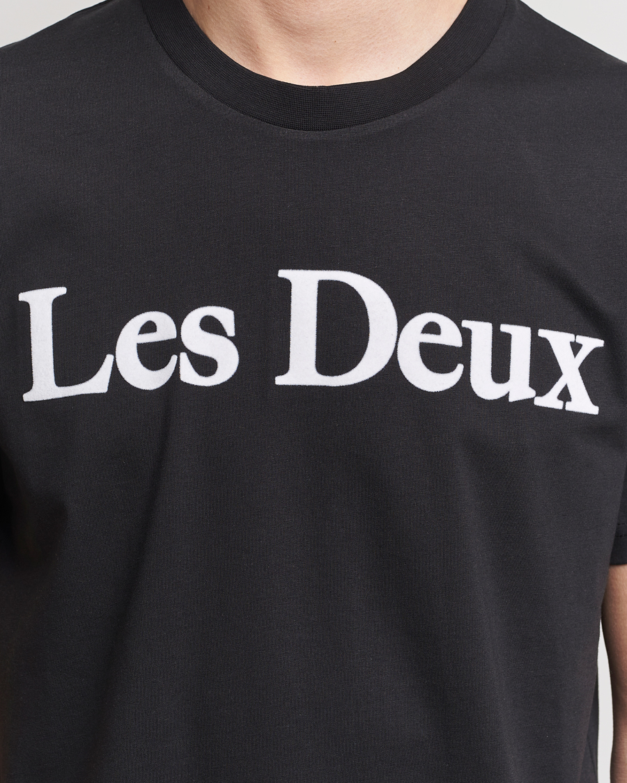 Hombres | Camisetas | LES DEUX | Charles Logo T-Shirt Black