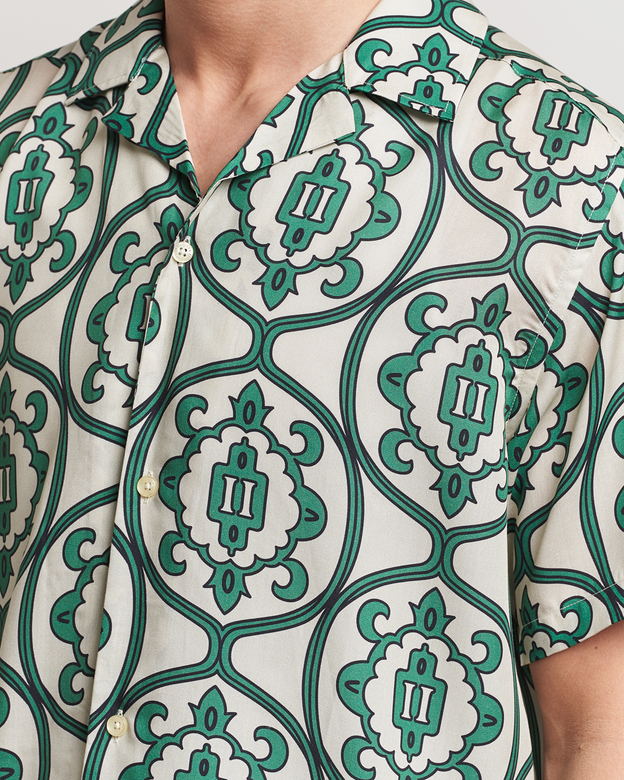Hombres | Camisas | LES DEUX | Ornament Print Tencel Shirt Ivory/Green