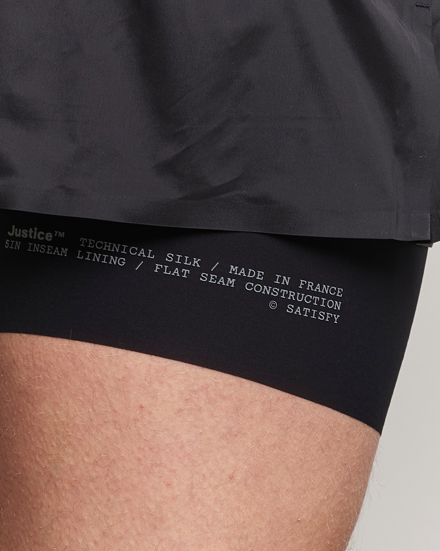 Hombres | Pantalones cortos | Satisfy | TechSilk 5 Inch Shorts Black