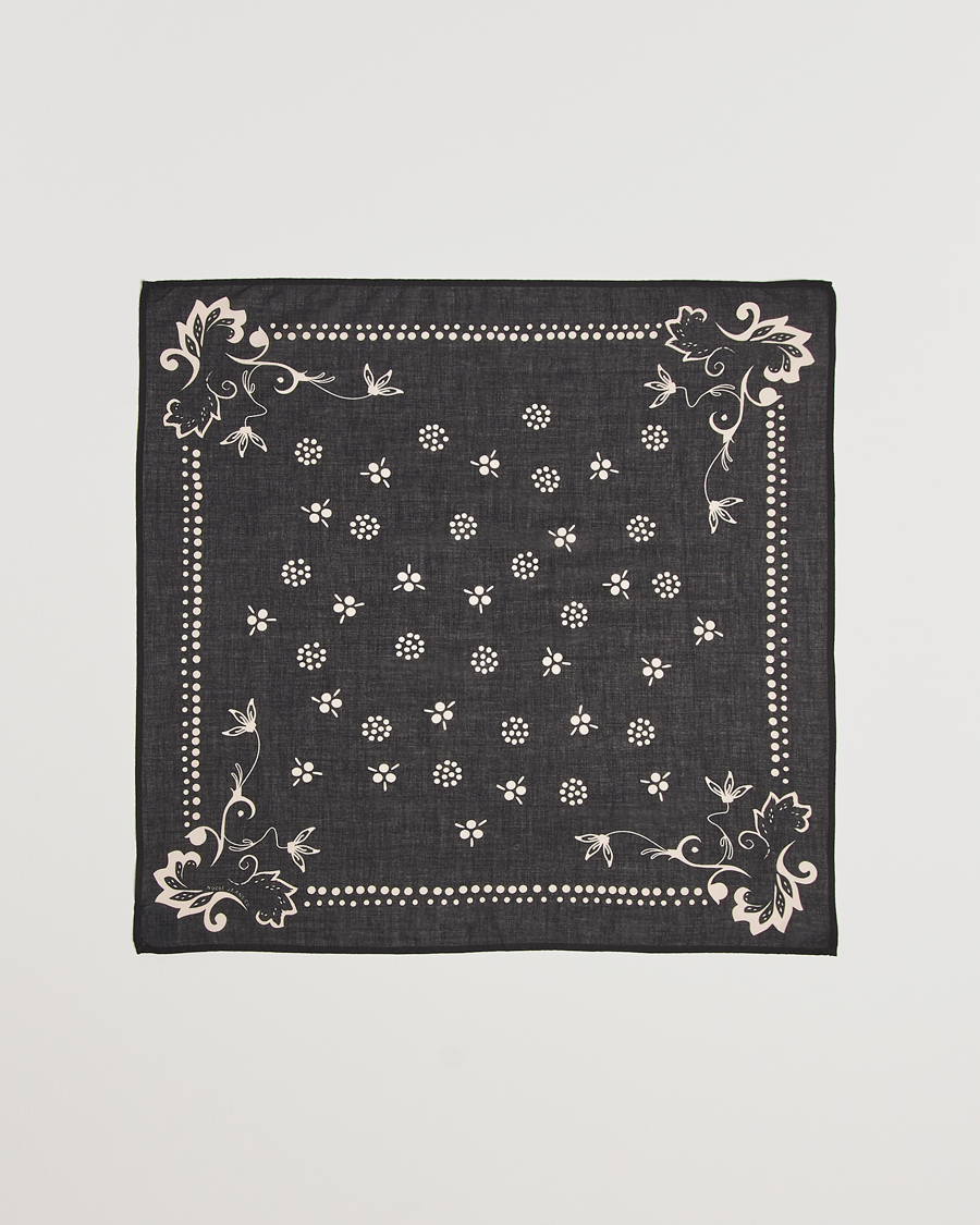 Hombres | Nudie Jeans Ingrid Ornament Bandana Black | Nudie Jeans | Ingrid Ornament Bandana Black