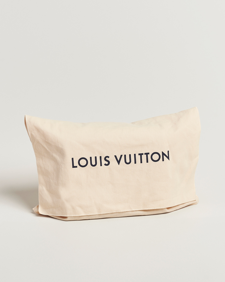 Hombres | Louis Vuitton Pre-Owned District PM Taiga Messenger Grey | Louis Vuitton Pre-Owned | District PM Taiga Messenger Grey