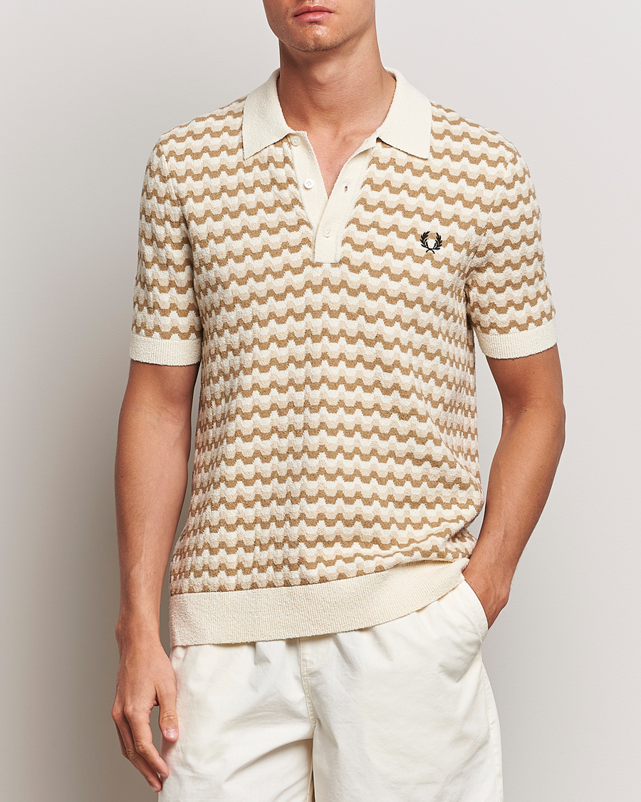 Hombres |  | Fred Perry | Bouclé Jacquard Knitted Polo Ecru