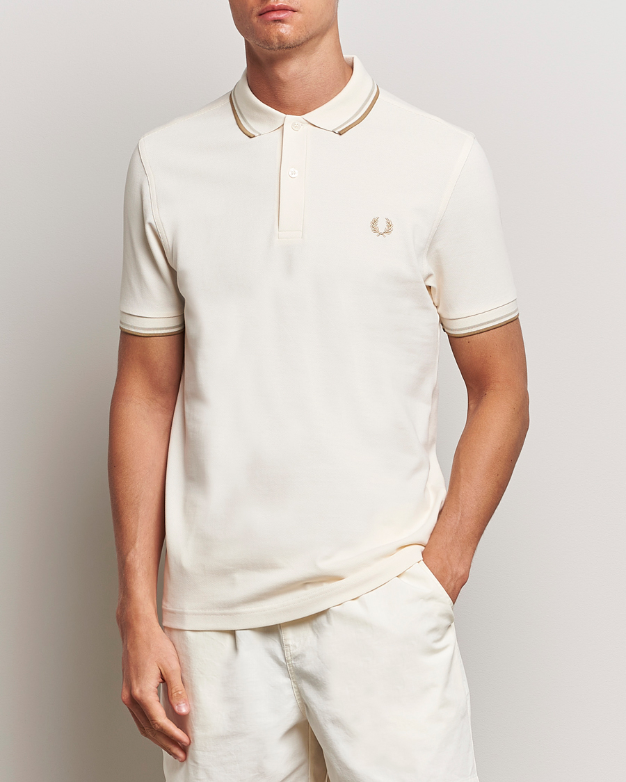 Hombres |  | Fred Perry | Twin Tipped Polo Shirt Ecru
