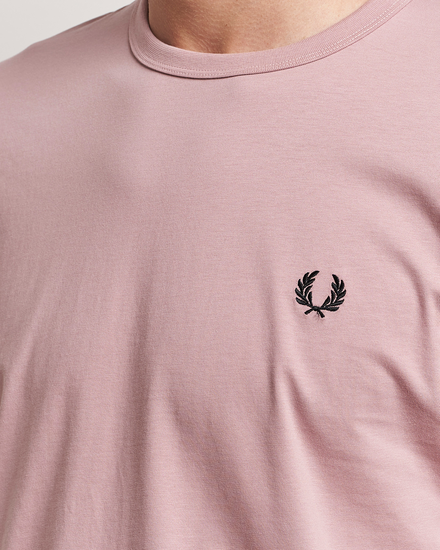 Hombres | Camisetas | Fred Perry | Ringer T-Shirt Dusty Rose Pink