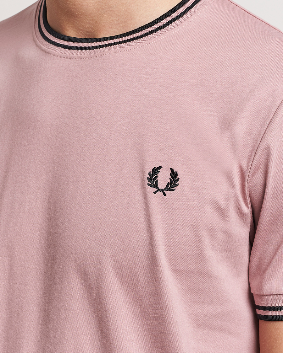 Hombres | Camisetas | Fred Perry | Twin Tipped T-Shirt Dusty Rose Pink