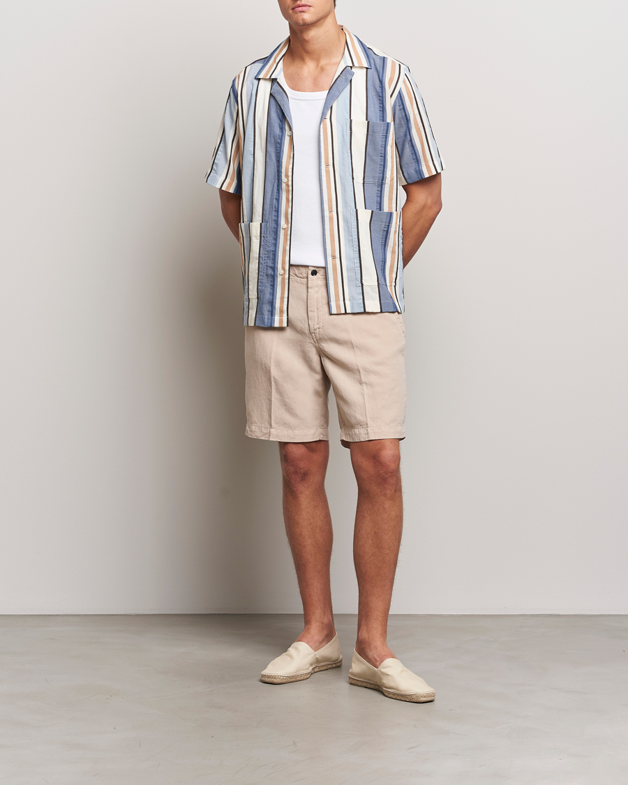 Hombres | Pantalones cortos | Oscar Jacobson | Poggio Washed Linen Shorts Beige