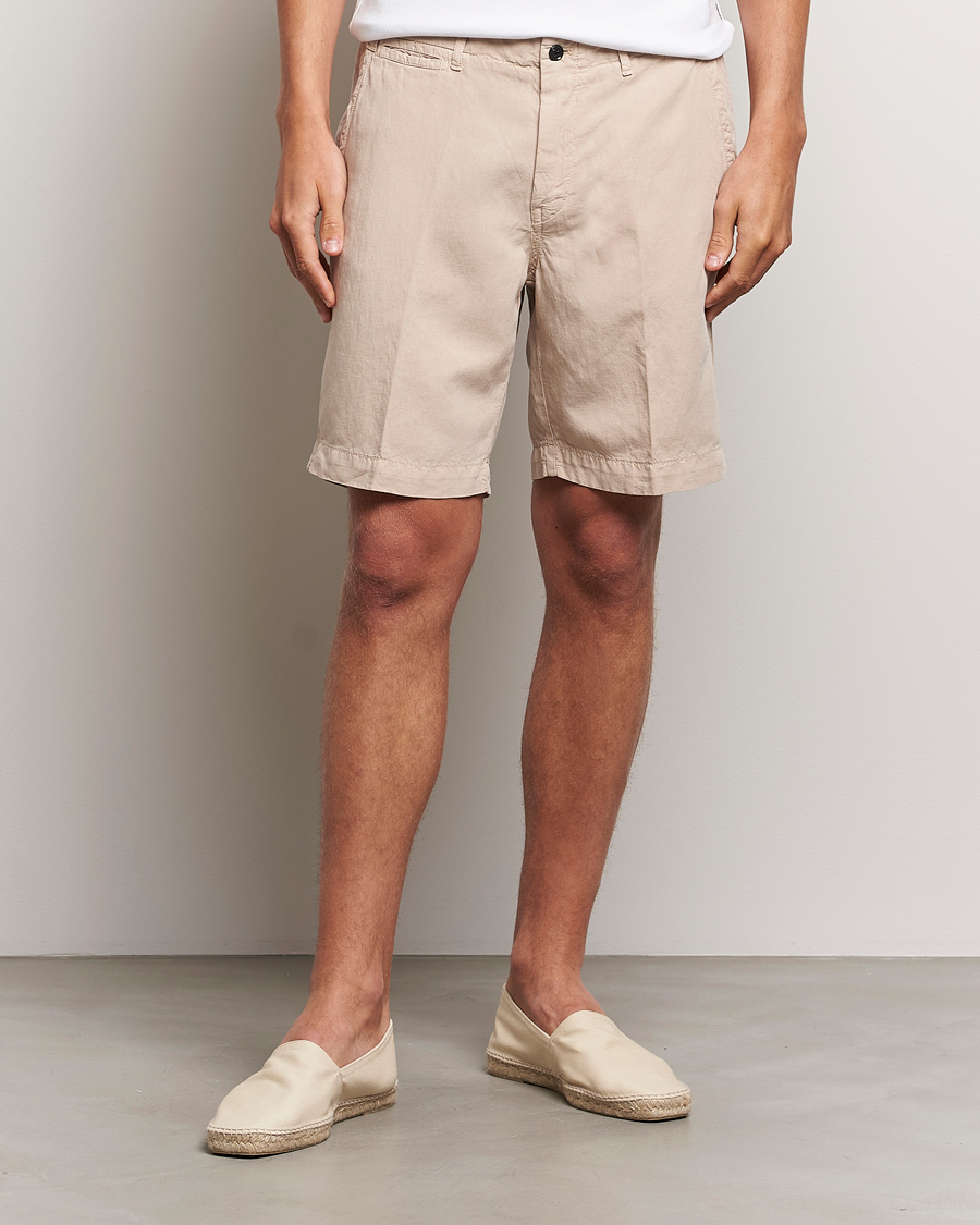 Hombres | Pantalones cortos | Oscar Jacobson | Poggio Washed Linen Shorts Beige