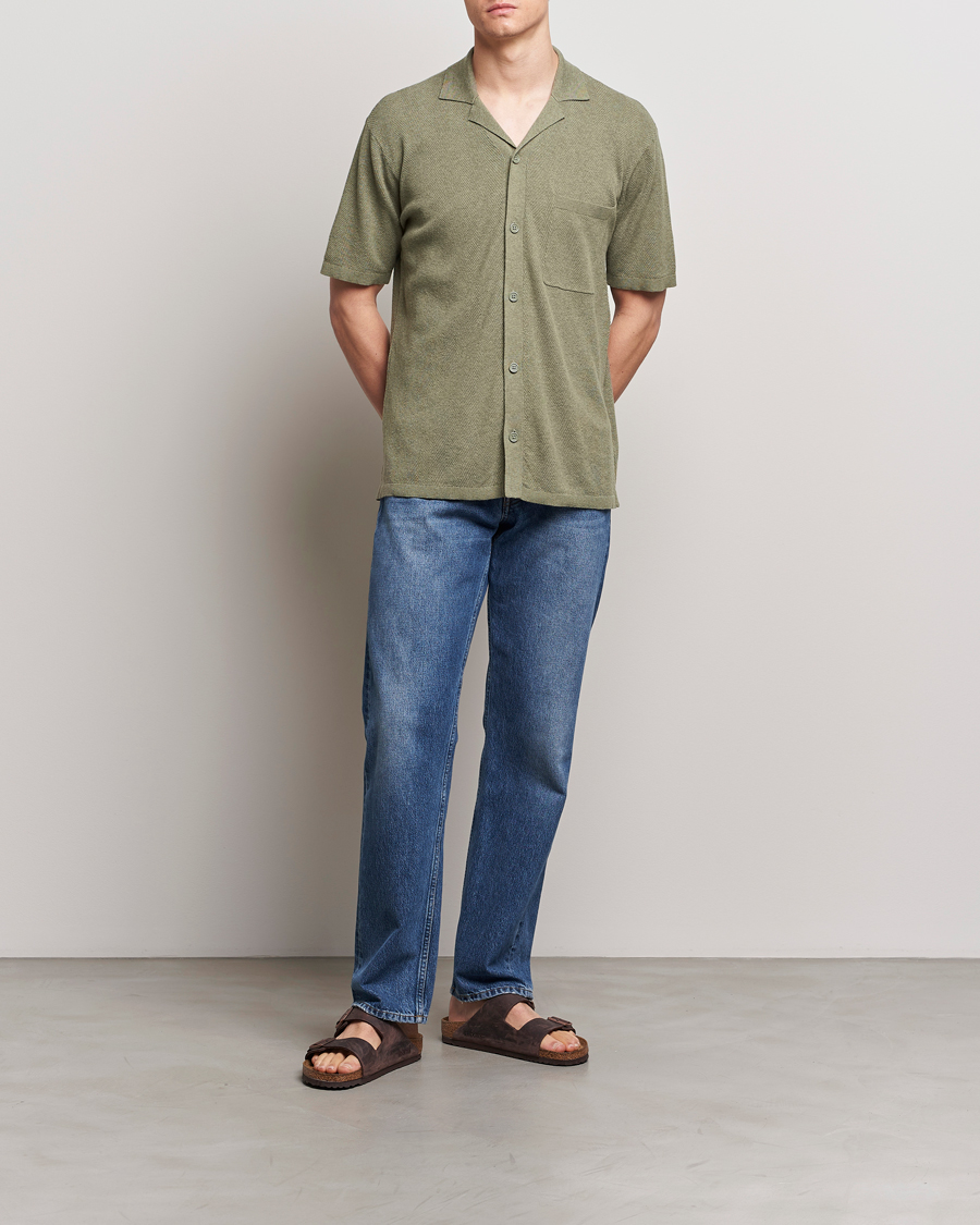 Hombres | Camisas | A Day's March | Yamu Knitted Herringbone Shirt Olive