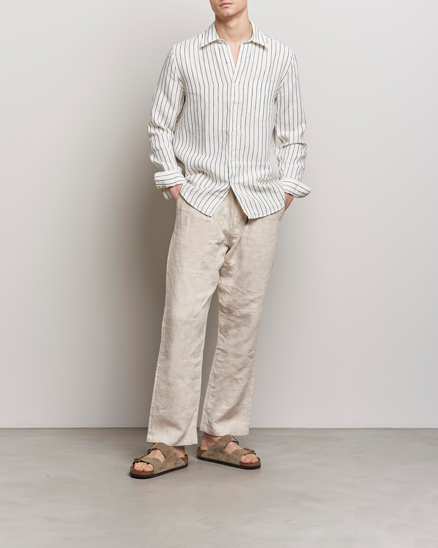 Hombres | Camisas | A Day's March | Abu Striped Linen Shirt White/Navy