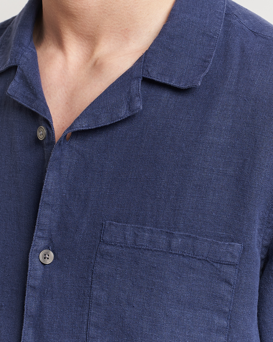 Hombres | Camisas | A Day's March | Yamu Short Sleeve Linen Shirt Brewers Blue