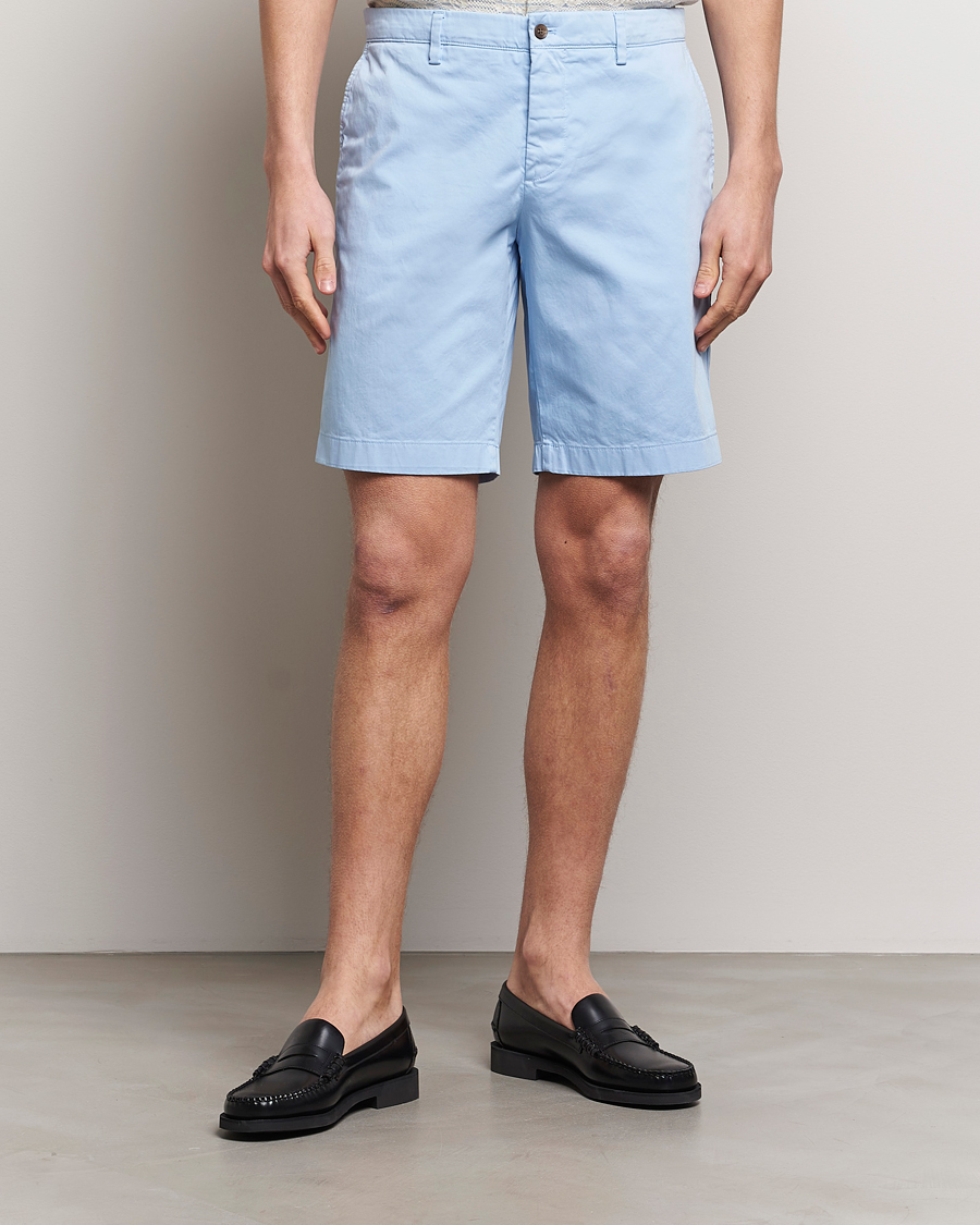 Hombres | Pantalones cortos chinos | J.Lindeberg | Nathan Cloud Satin Shorts Chambray Blue