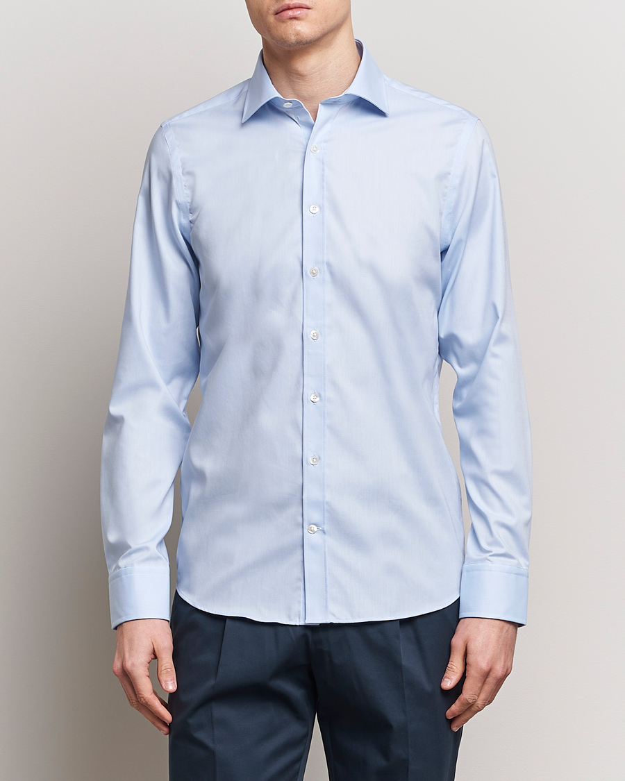 Hombres | Camisas | Oscar Jacobson | Slim Fit Cut Away Non Iron Twill Light Blue