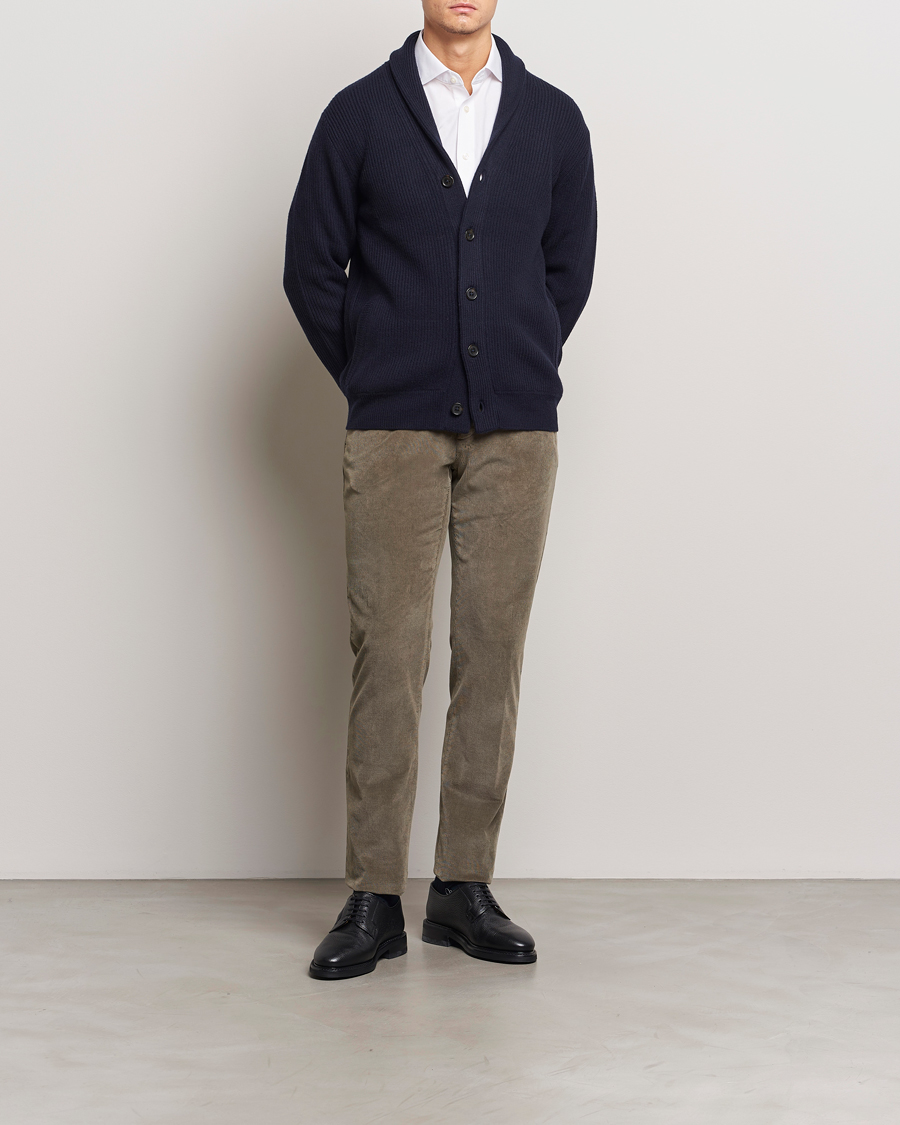 Hombres | Jerséis y prendas de punto | Charles Tyrwhitt | Chunky Merino Shawl Neck Cardigan Navy