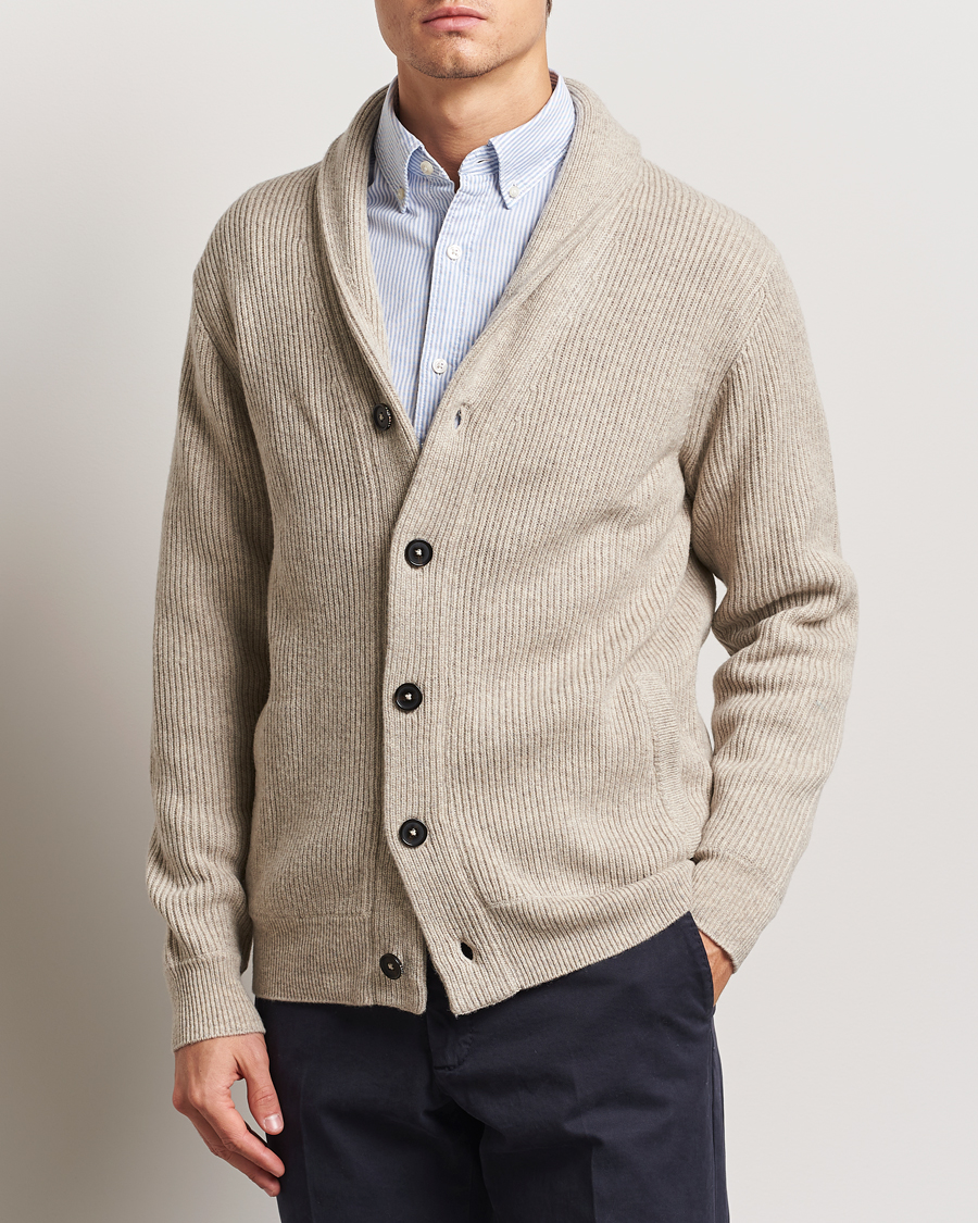 Hombres | Jerséis y prendas de punto | Charles Tyrwhitt | Chunky Merino Shawl Neck Cardigan Oatmeal
