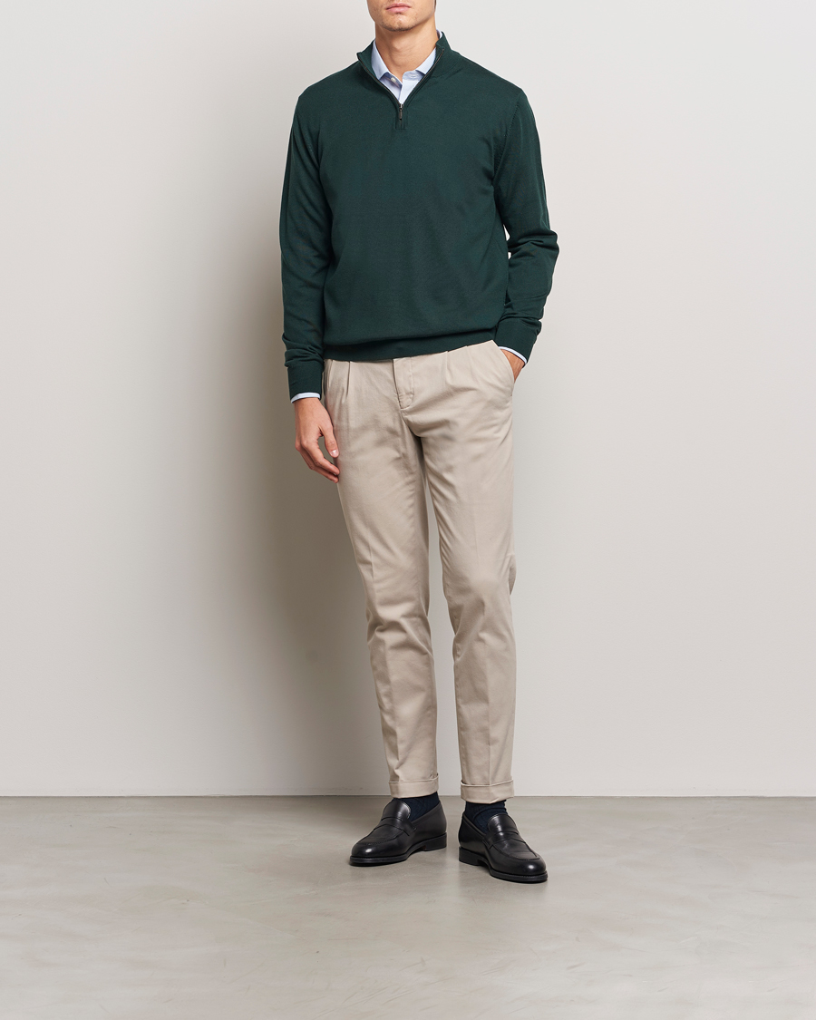 Hombres | Jerséis y prendas de punto | Charles Tyrwhitt | Pure Merino Zip Neck Jumper Forest Green