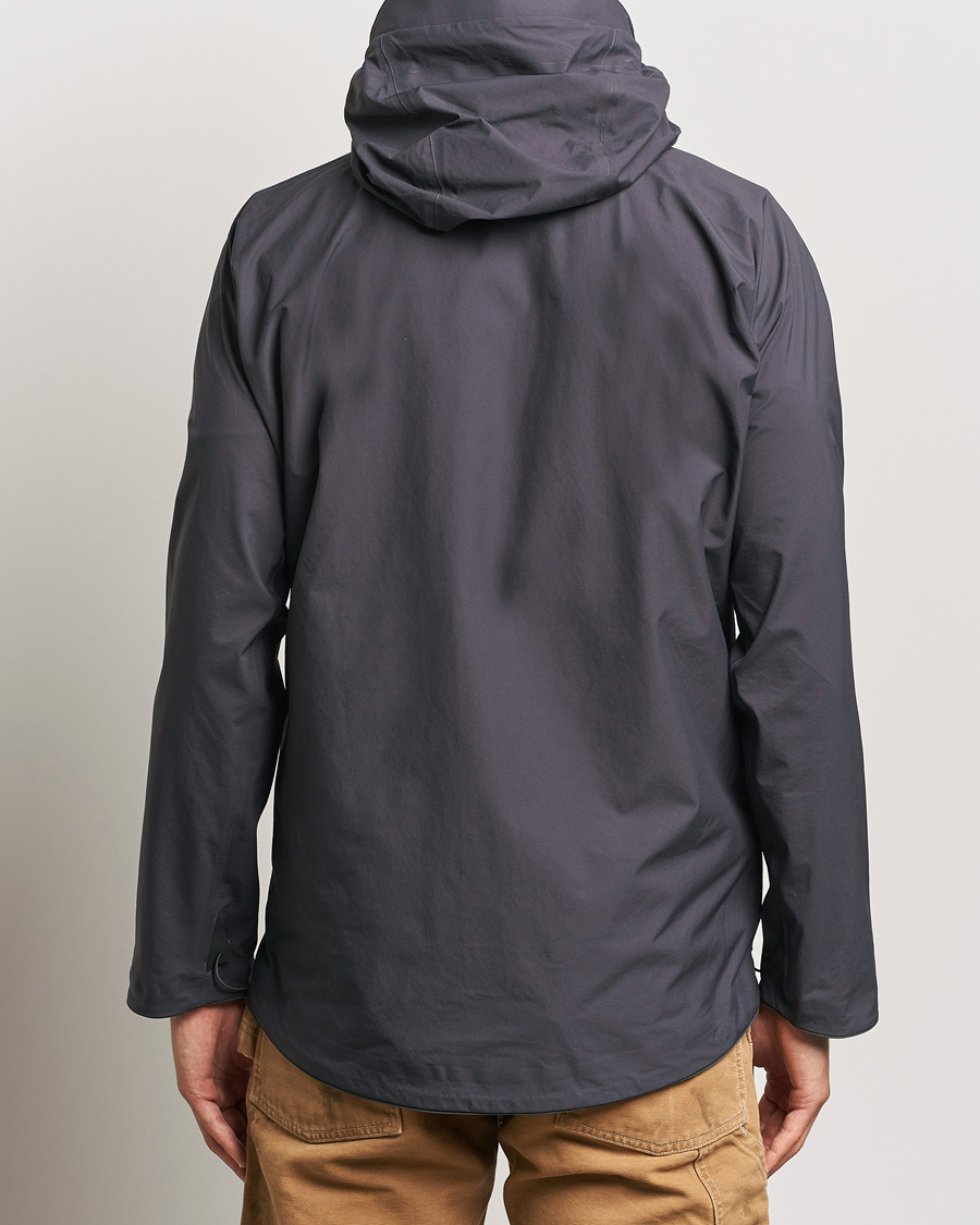 Hombres | Abrigos y chaquetas | Klättermusen | Asynja Lightweight Waterproof Jacket Raven
