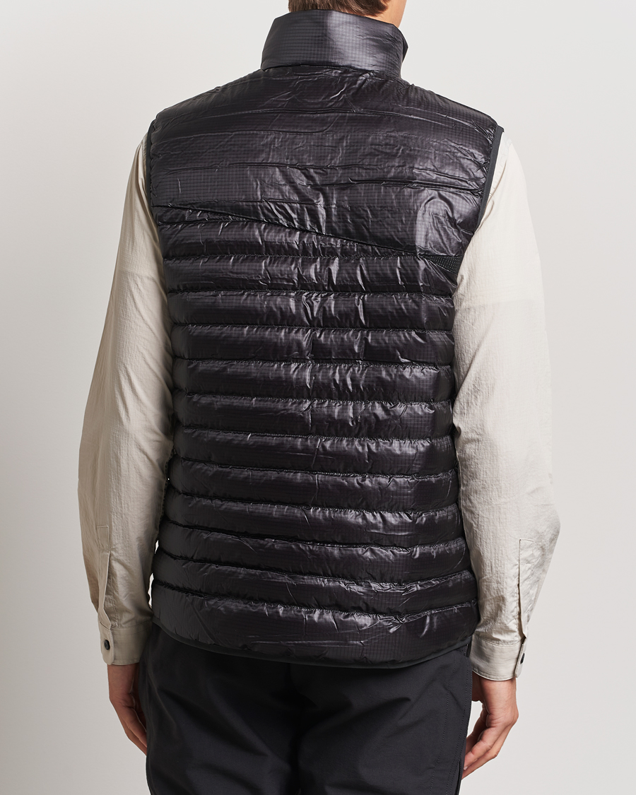 Hombres | Abrigos y chaquetas | Klättermusen | Lopt Lightweight Down Vest Raven