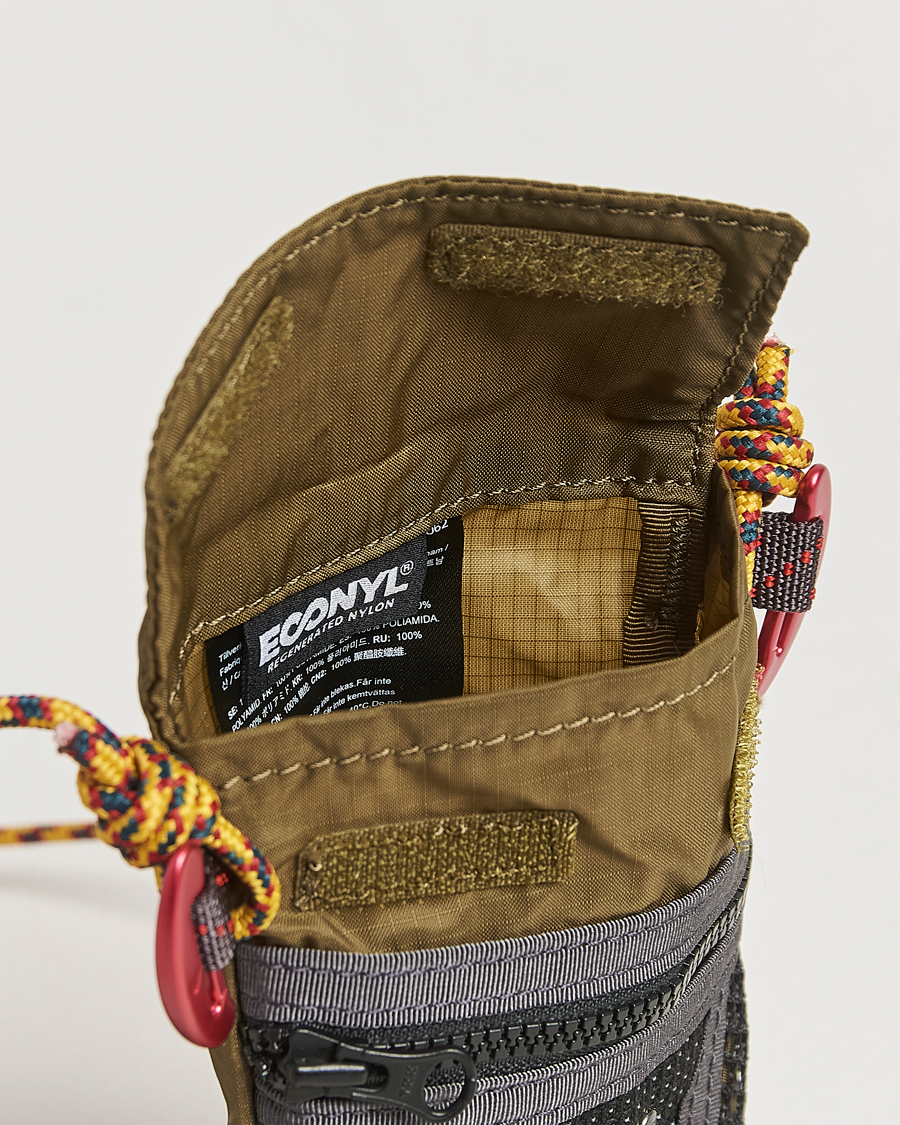 Hombres | Klättermusen Algir Lanyard Pocket Bag Olive | Klättermusen | Algir Lanyard Pocket Bag Olive