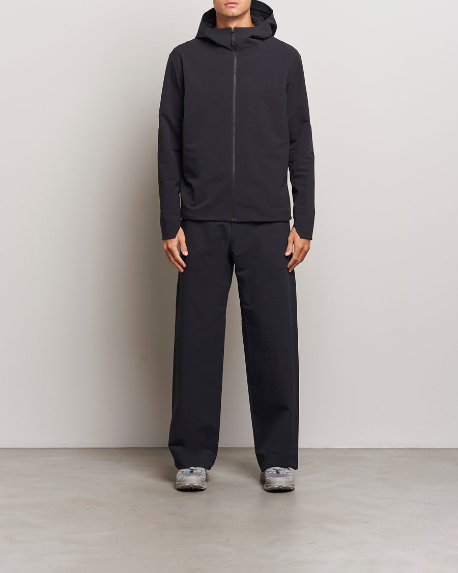Hombres | Abrigos y chaquetas | Arc'teryx Veilance | Isogon GORE-TEX Hooded Shell Jacket Black