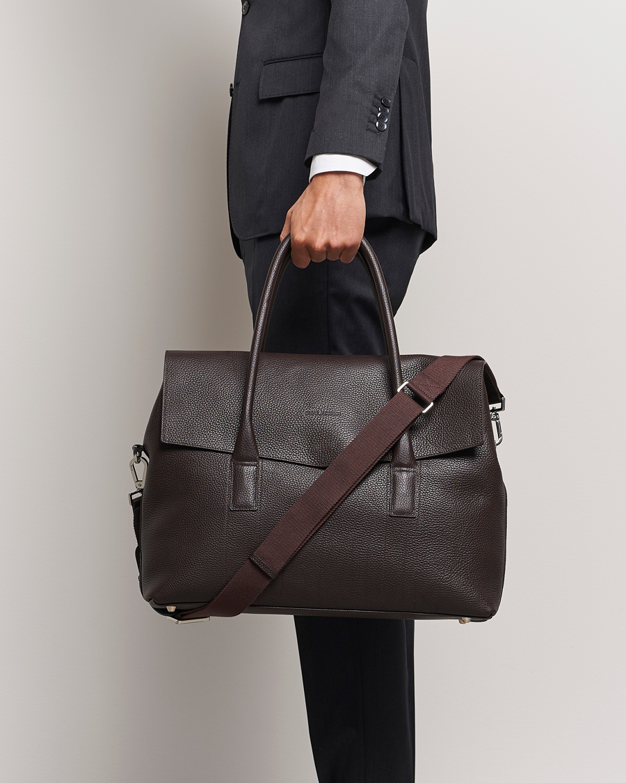Hombres |  | Oscar Jacobson | Overnight Leather Bag Dark Mud Brown
