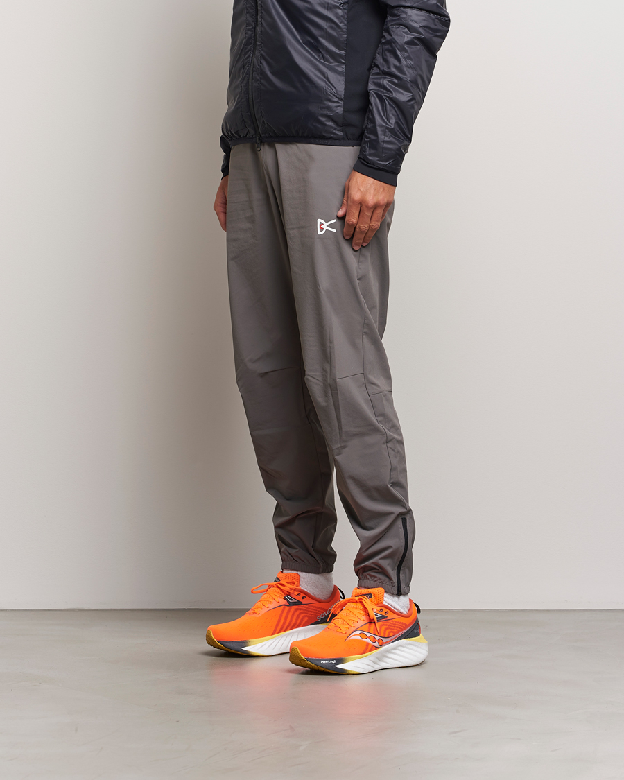 Hombres | Saucony Triumph 22 Running Sneakers Spice/Canary | Saucony | Triumph 22 Running Sneakers Spice/Canary