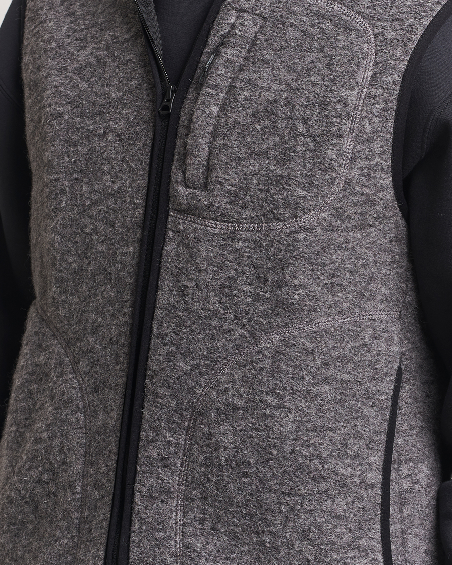 Hombres | Chalecos | J.Lindeberg | Duncan Wool Fleece Vest Light Grey Melange