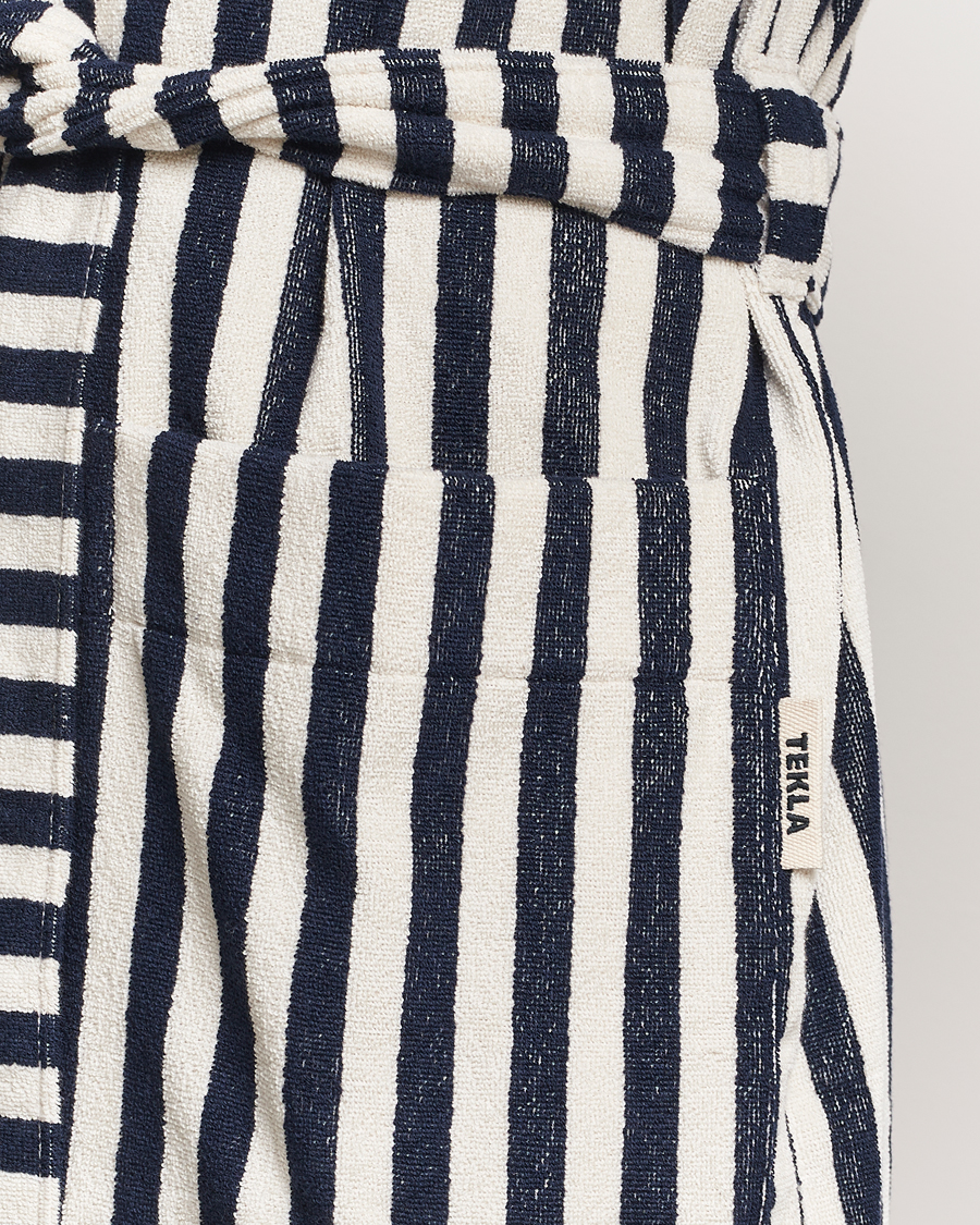 Hombres | Pijamas y batas | Tekla | Organic Terry Hooded Bathrobe Humbug Stripes