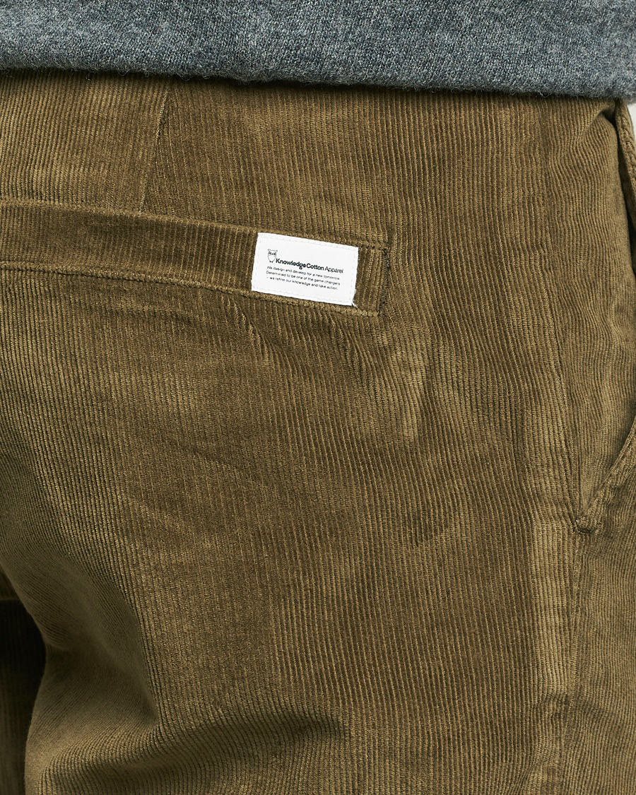 Hombres | Pantalones | KnowledgeCotton Apparel | Chuck Regular Cord Trousers Olive
