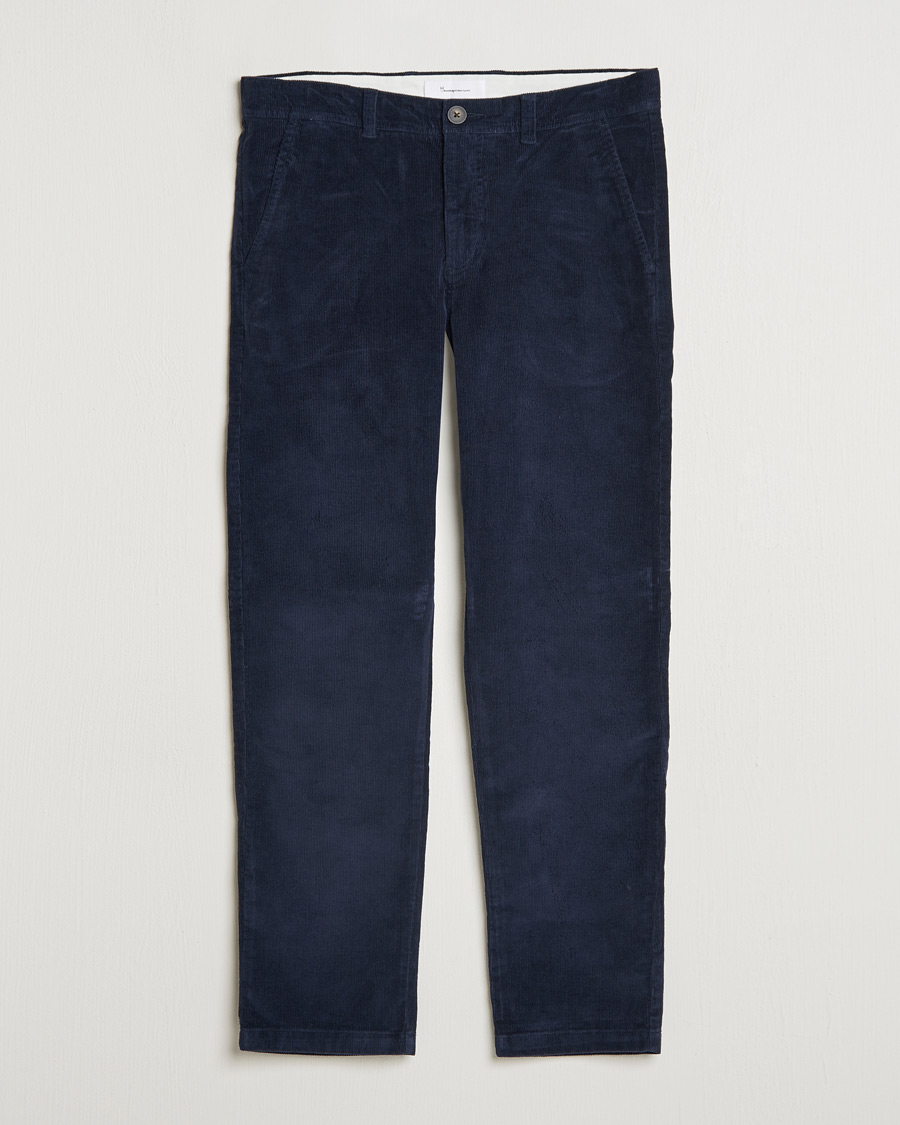 Hombres | Pantalones | KnowledgeCotton Apparel | Chuck Regular Cord Trousers Night Sky