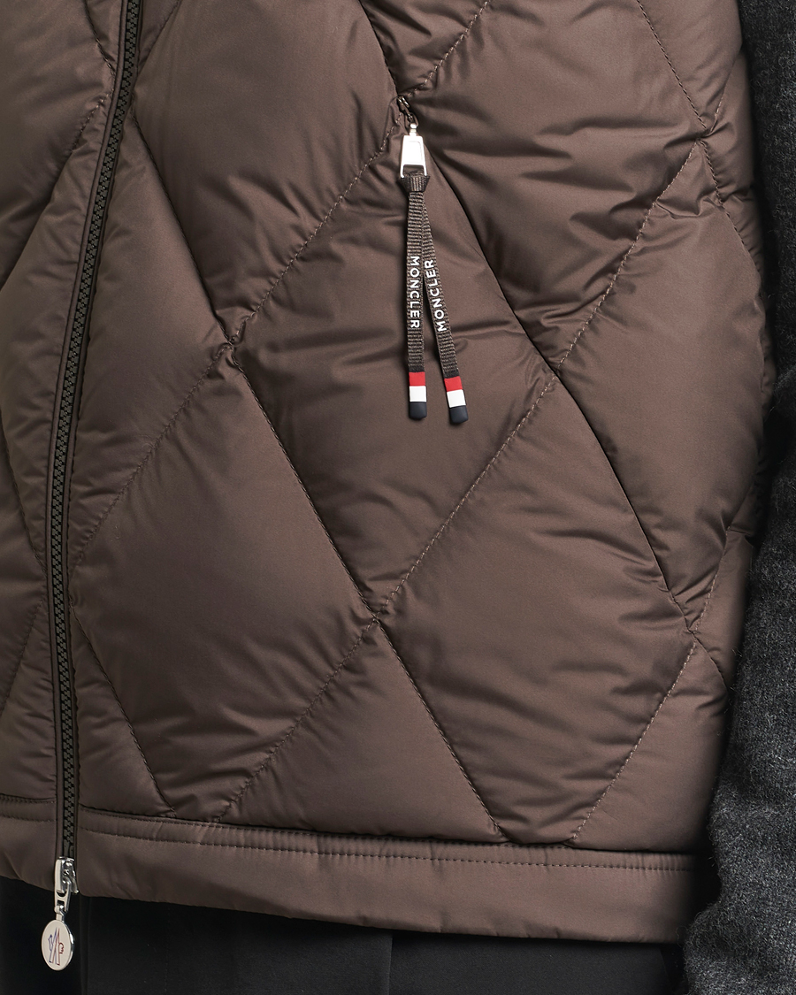 Hombres | Abrigos y chaquetas | Moncler | Aroula Quilted Down Vest Dark Brown