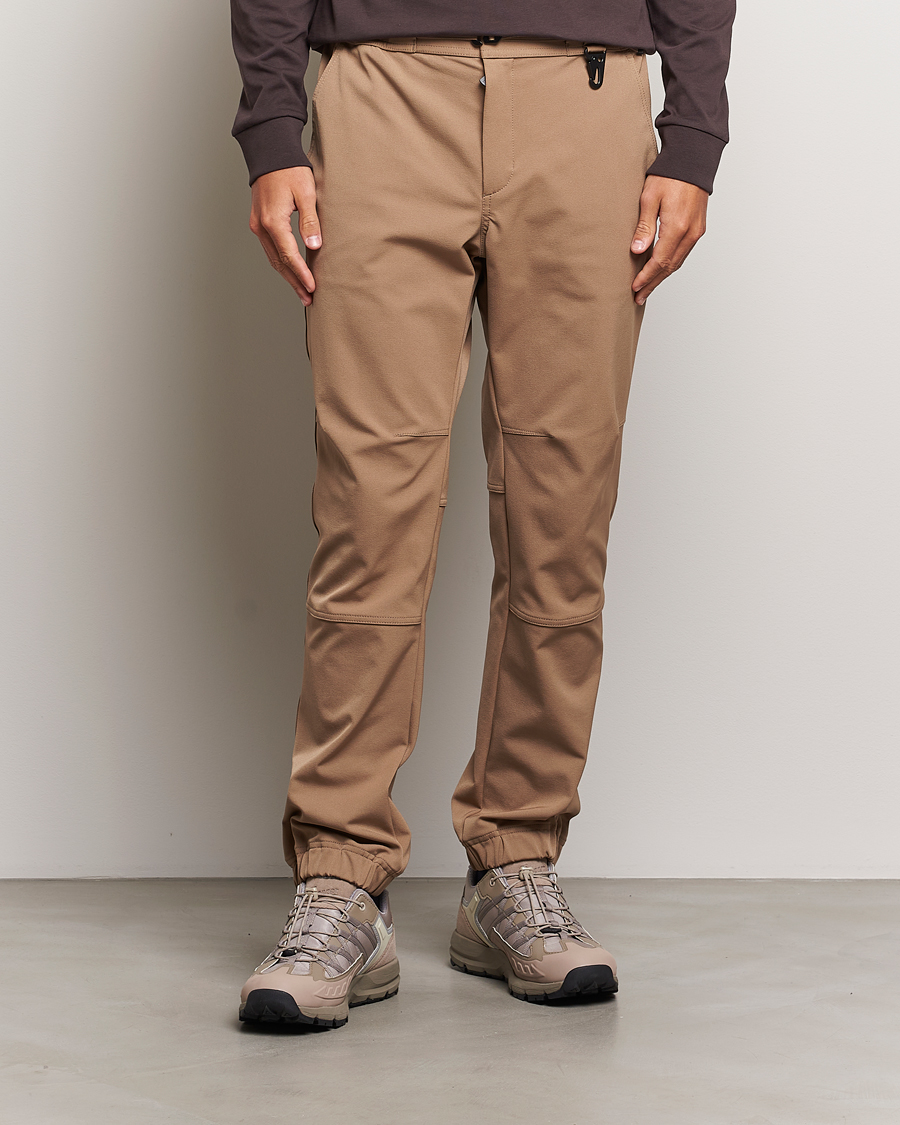 Hombres | Pantalones | Moncler Grenoble | Belted Tech Pants Beige