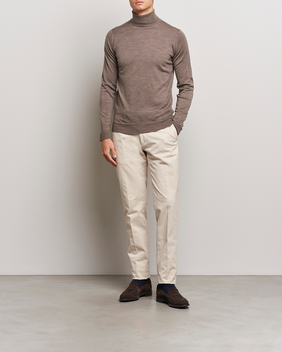 Hombres | Jerséis y prendas de punto | John Smedley | Cherwell Extra Fine Merino Rollneck Mushroom Brown