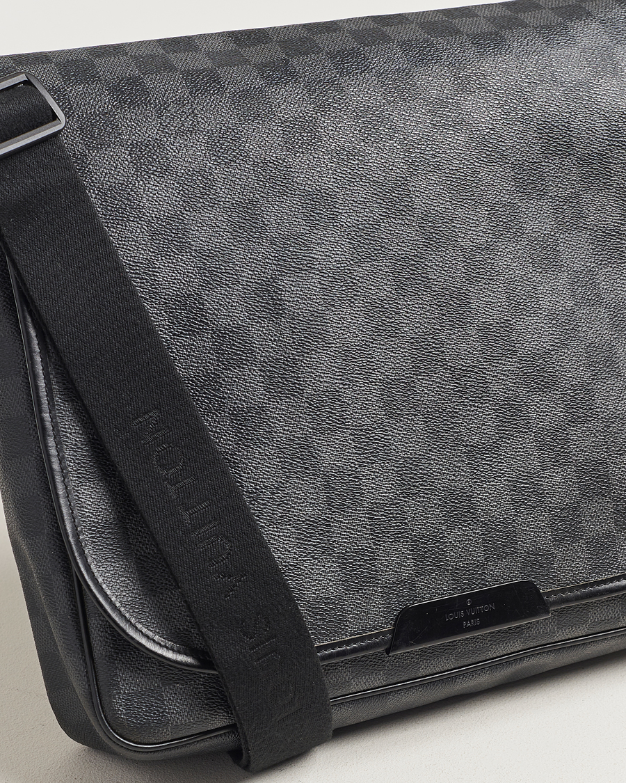 Hombres | Louis Vuitton Pre-Owned Daniel MM Shoulder Bag Damier Graphite | Louis Vuitton Pre-Owned | Daniel MM Shoulder Bag Damier Graphite