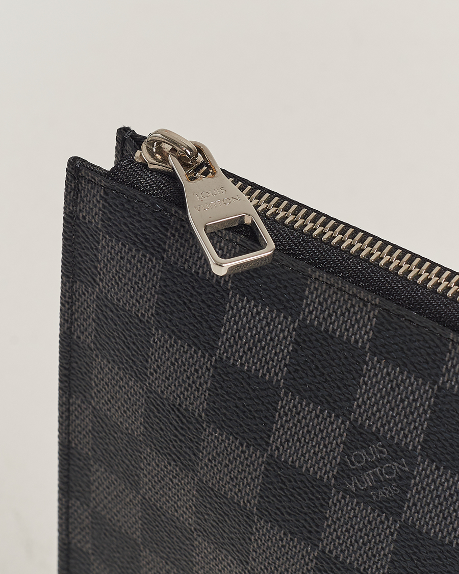 Hombres | Louis Vuitton Pre-Owned Poche Joule GM Clutch Bag Damier Graphite | Louis Vuitton Pre-Owned | Poche Joule GM Clutch Bag Damier Graphite