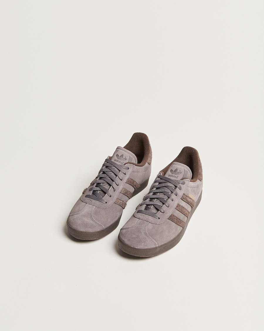 Hombres | adidas Originals Gazelle Sneaker Charcoal | adidas Originals | Gazelle Sneaker Charcoal