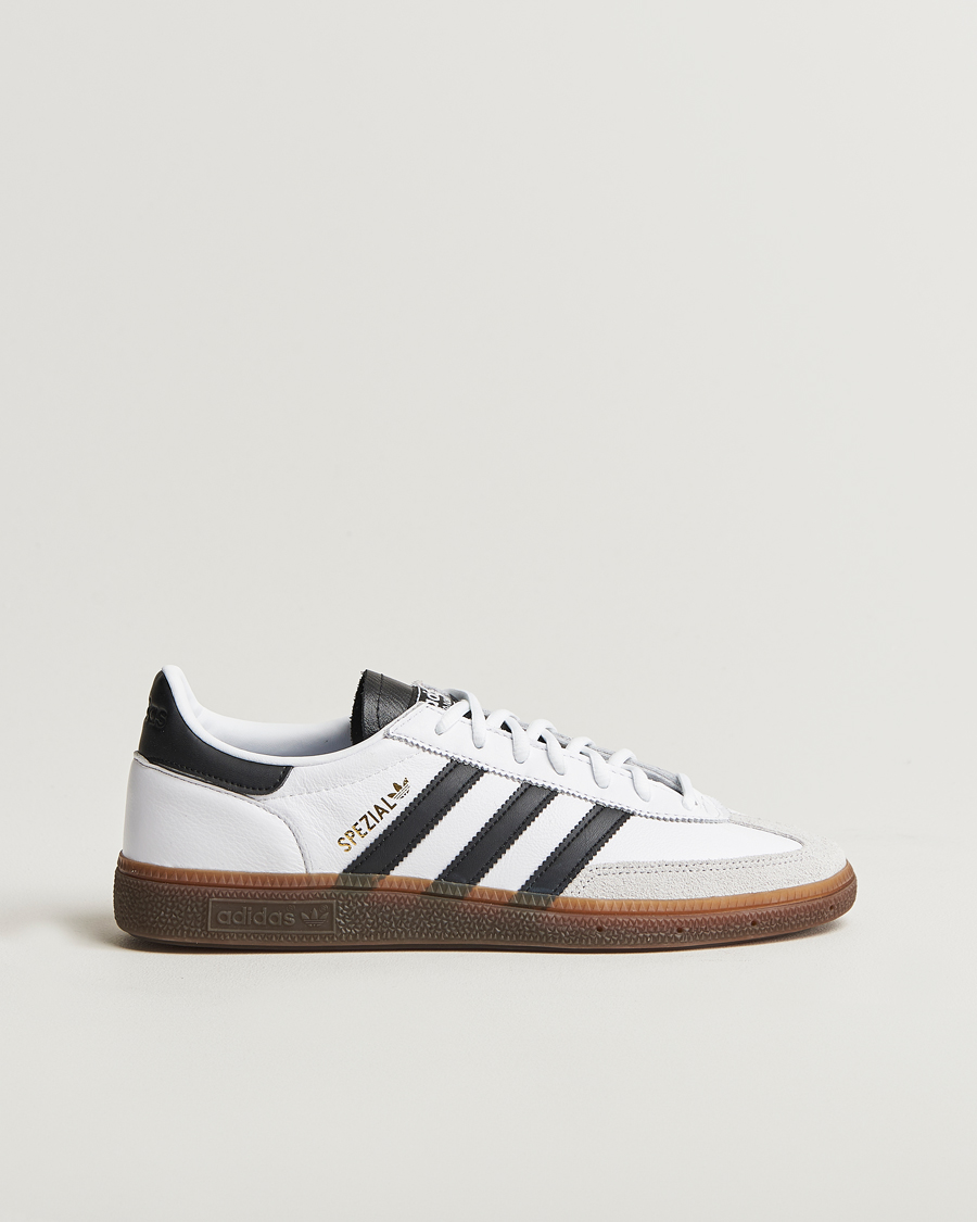 靴 HANDBALL SPEZIAL adidas Originals adidas Originals Handball Spezial Sneaker White/Black en CareOfCarl.es