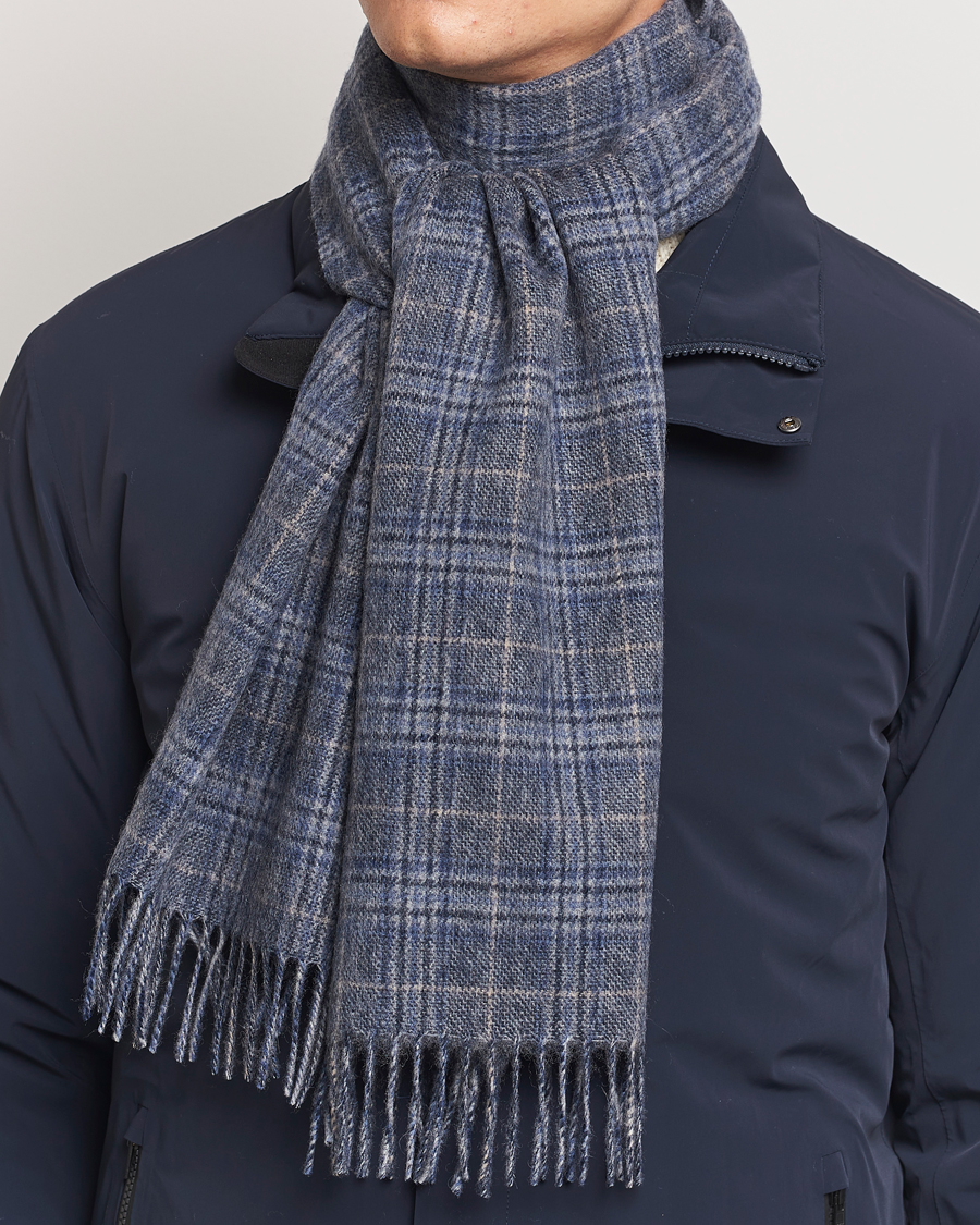 Hombres | Amanda Christensen Merino Wool Glencheck Scarf Blue | Amanda Christensen | Merino Wool Glencheck Scarf Blue