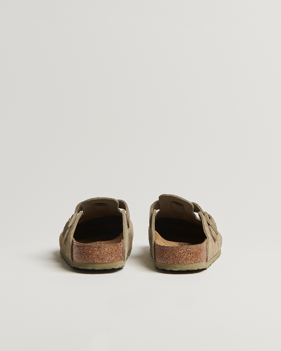 Hombres | Sandalias y chanclas | BIRKENSTOCK | Boston Classic Footbed Faded Khaki Suede