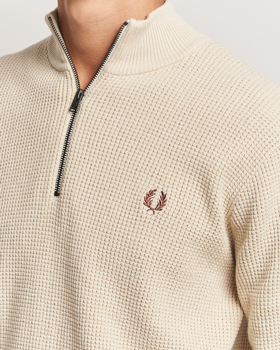 Hombres | Jerséis y prendas de punto | Fred Perry | Waffle Stitch Half Zip Oatmeal