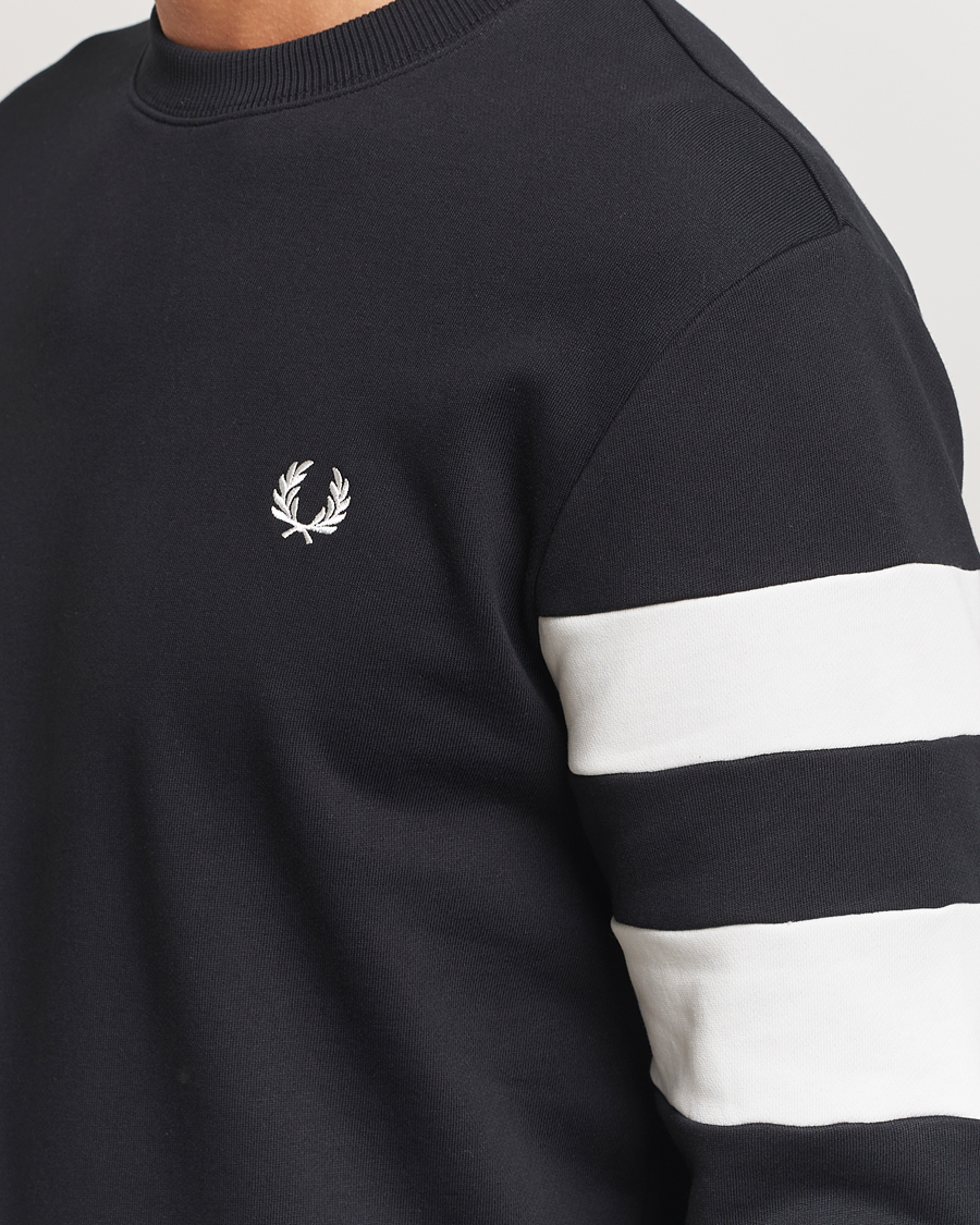 Hombres | Jerséis y prendas de punto | Fred Perry | Tipped Sleeve Crew Neck Sweatshirt Black