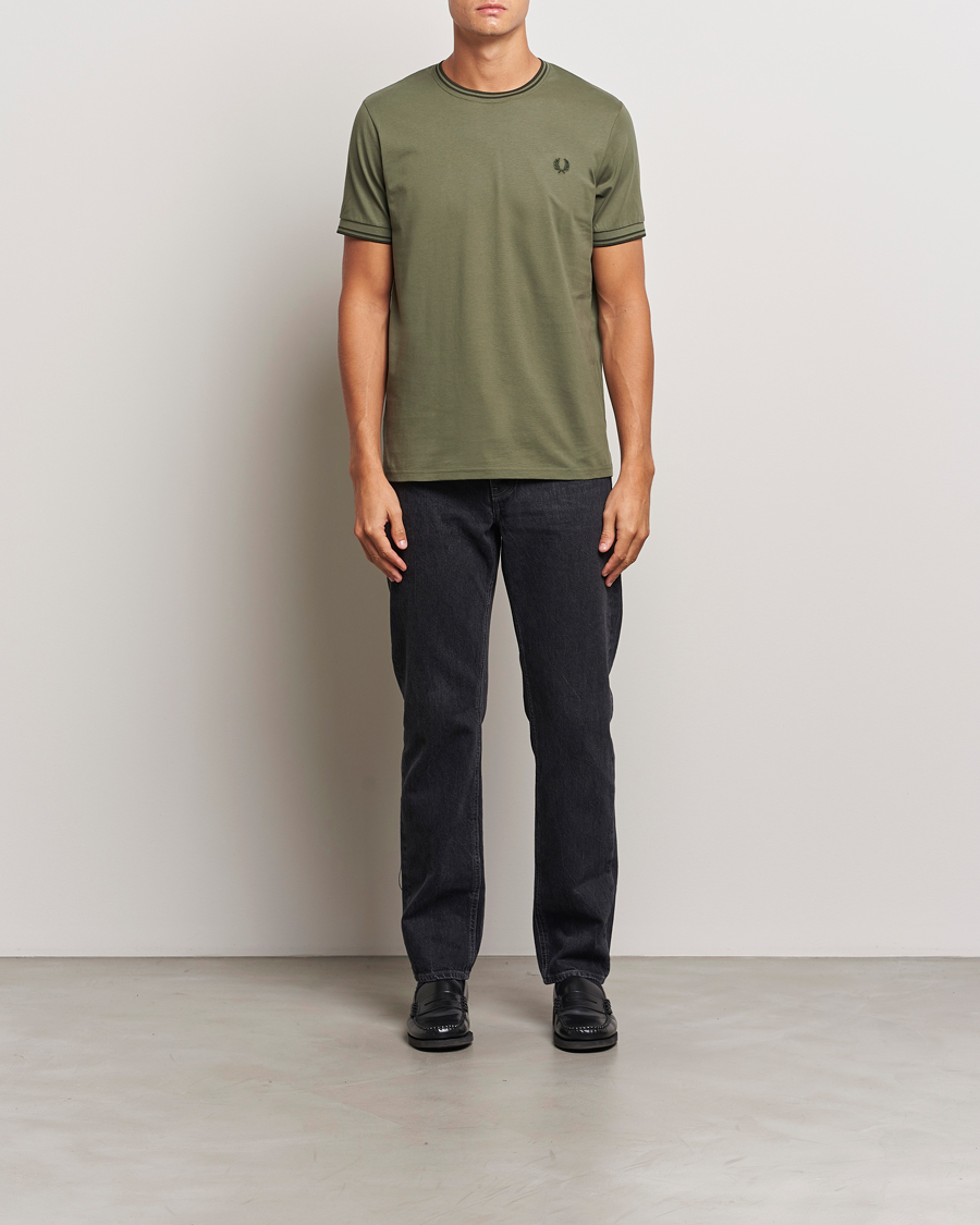 Hombres | Camisetas | Fred Perry | Twin Tipped T-Shirt Laurel Green