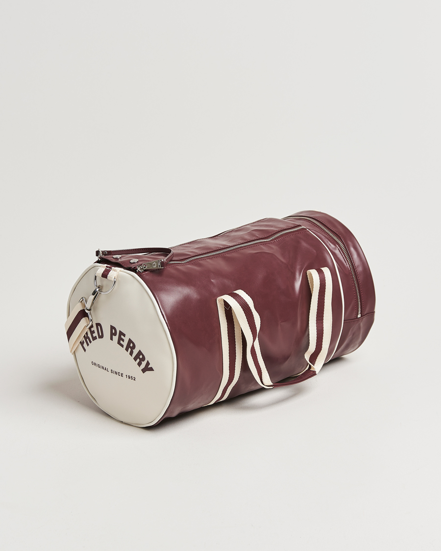 Hombres | Bolsos | Fred Perry | Fred PerryClassic Barrel BagOxblood/Ecru