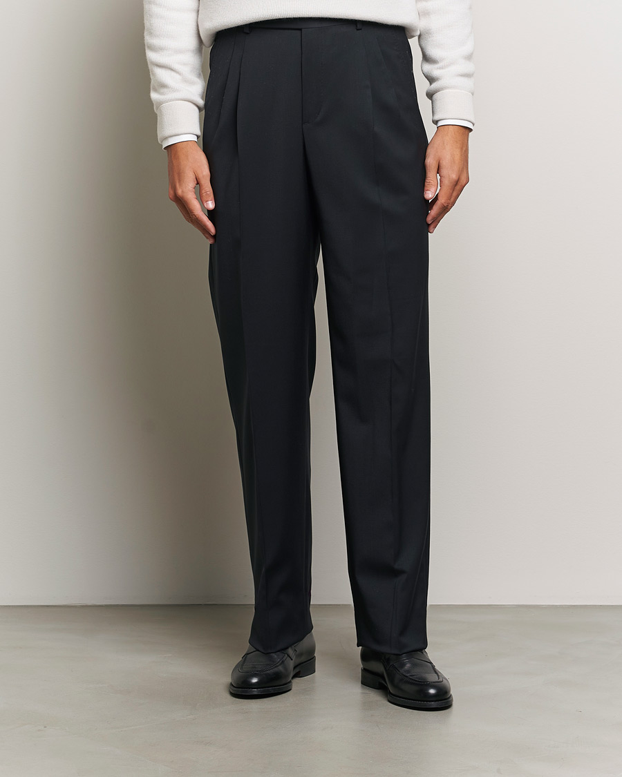 Hombres | Pantalones | Brioni | Pleated Wool Trousers Navy